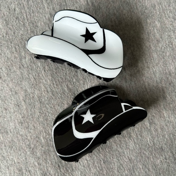 NEW Western Cowboy Hair Hair Claw Clips Yin & Yang Duo (Blk/Wh & Wh/Blk) - Picture 3 of 3